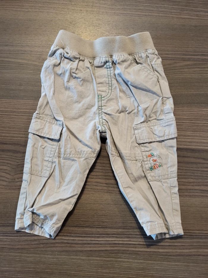 Pantalon taille 6 mois (67 cm)