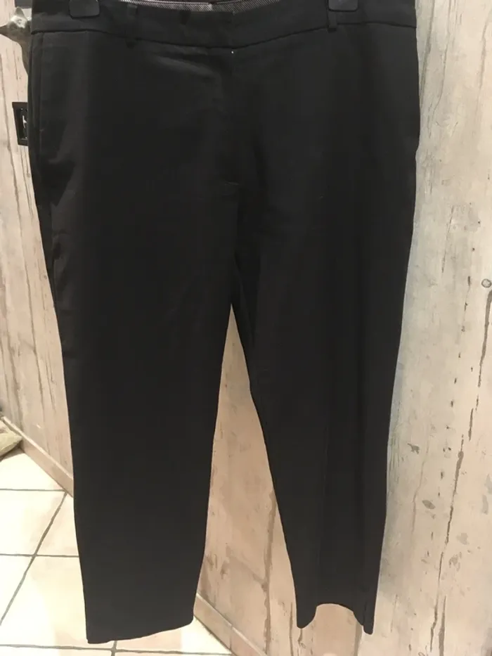Superbe pantalon sophistiqué noir de marque Camaïeu en excellent état en 46 - photo numéro 2
