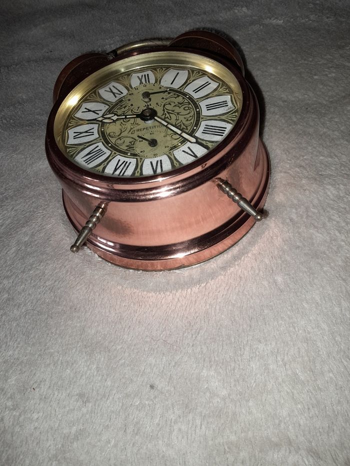 Ancien radio-réveil en cuivre ancien - photo numéro 5