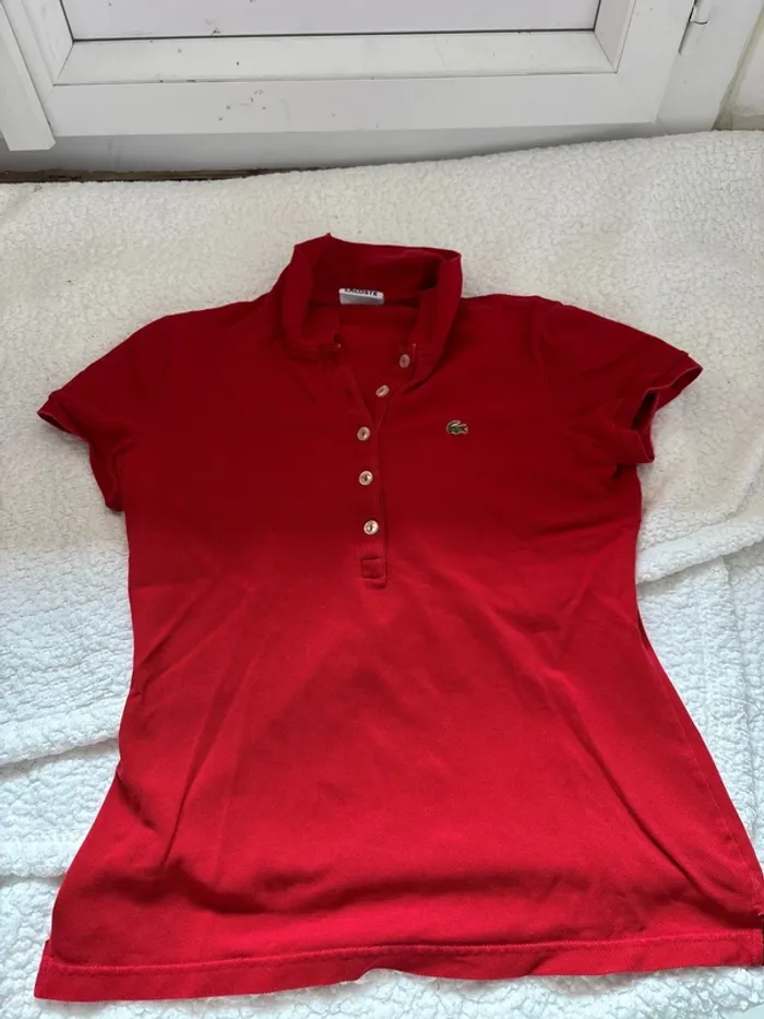 Polo Lacoste rouge taille 40