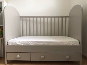 Gonatt lit bébé évolutif avec matelas