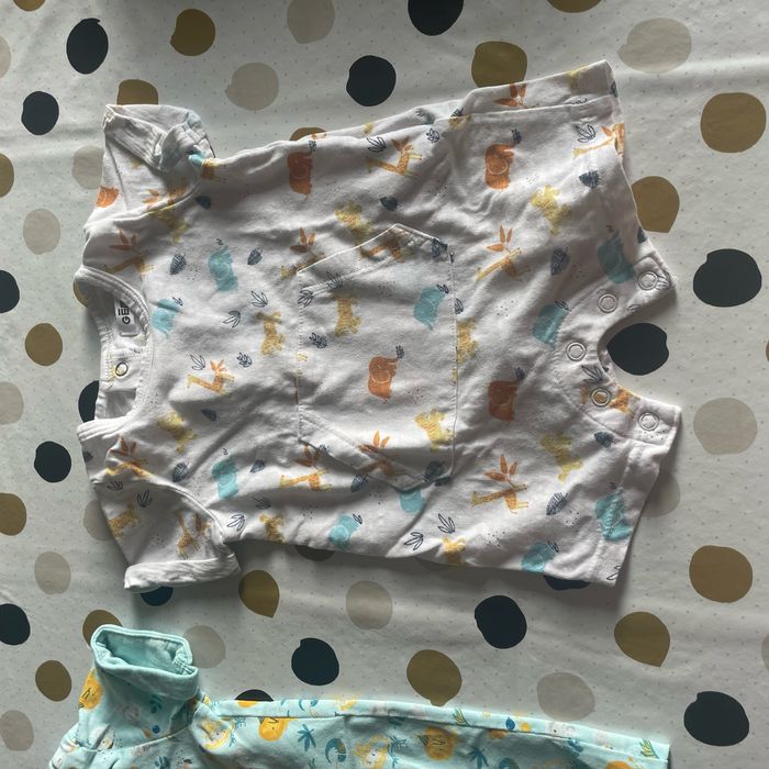 Lot combinaisons été - photo numéro 2