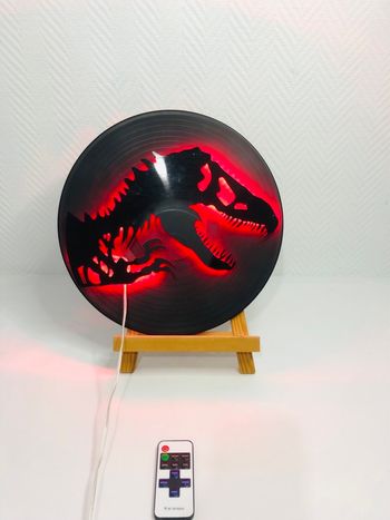 Cadre lumineux sur disque vinyle Jurassic Dinosaure 