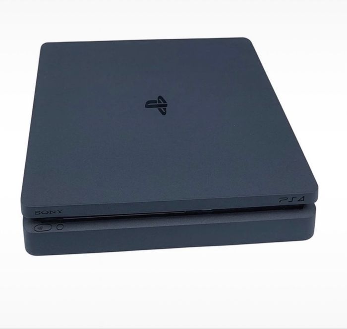 🎮 PlayStation 4 (PS4) – Très Bon État Câbles Inclus