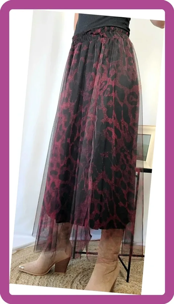 Jupe en tulle bordeaux, léopard NEUVE avec étiquette - photo numéro 3