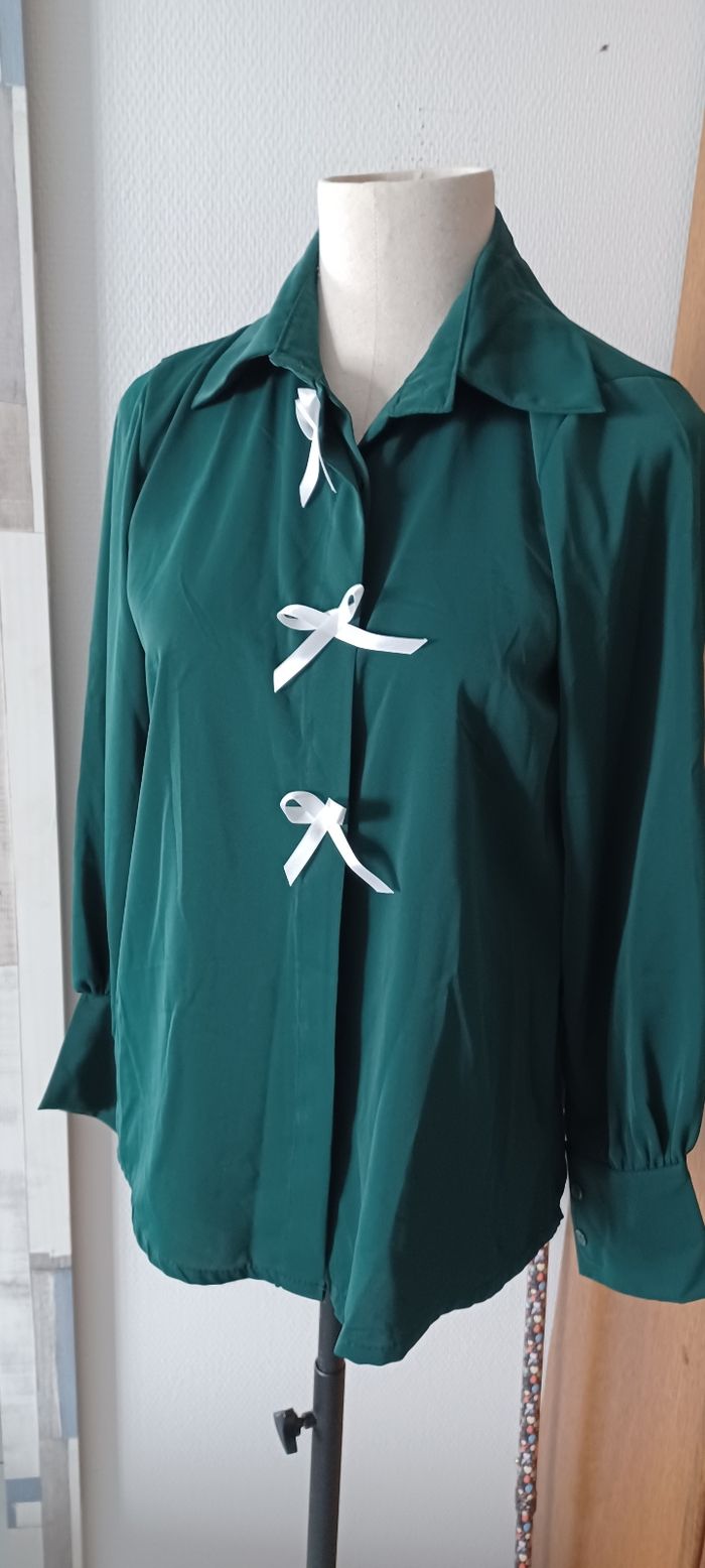Très jolie chemise manches longues femme T U - photo numéro 2