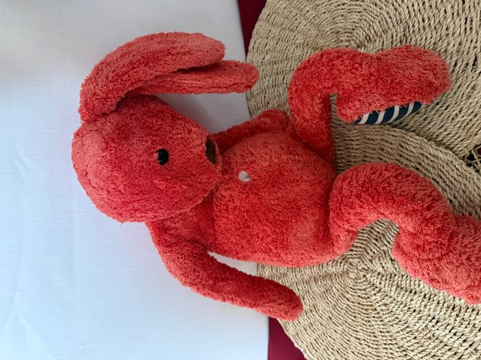 doudou lapin rouge point sur ventre pattes lignée