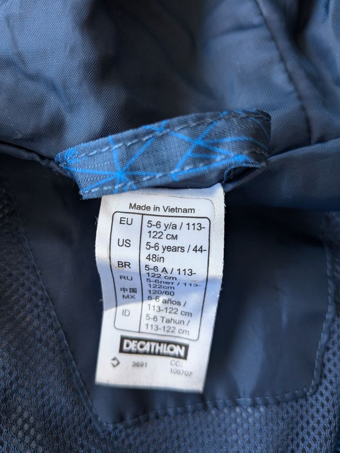 Veste imperméable enfant Décathlon 5-6 ans - photo numéro 2