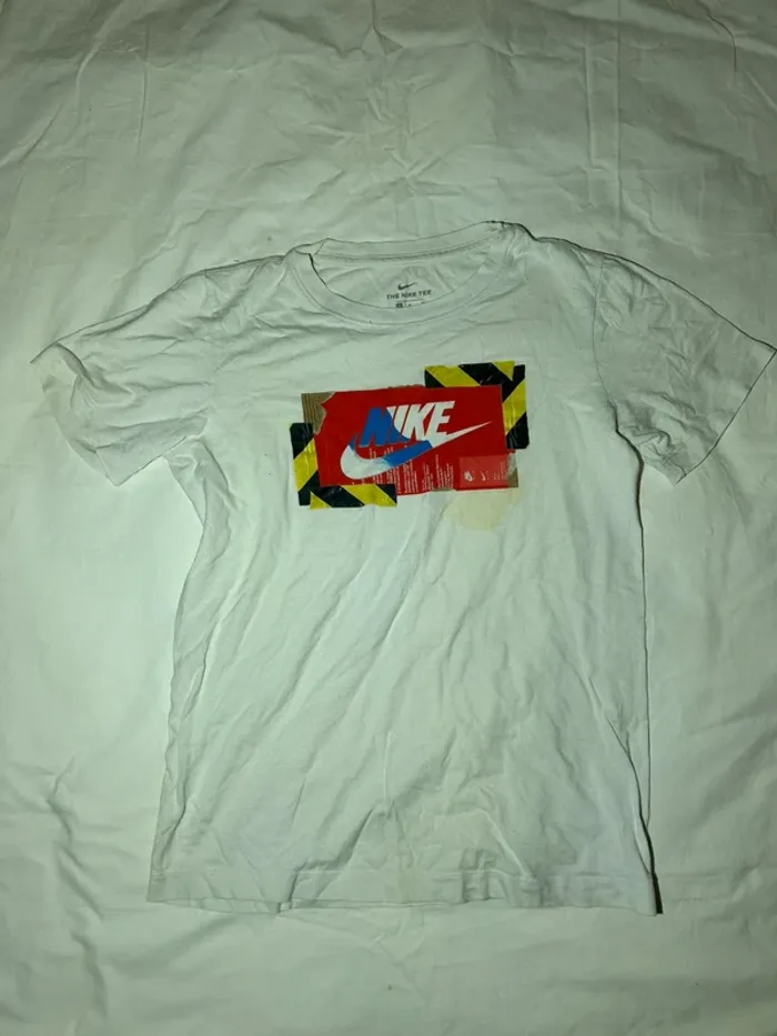 T-shirt Nike