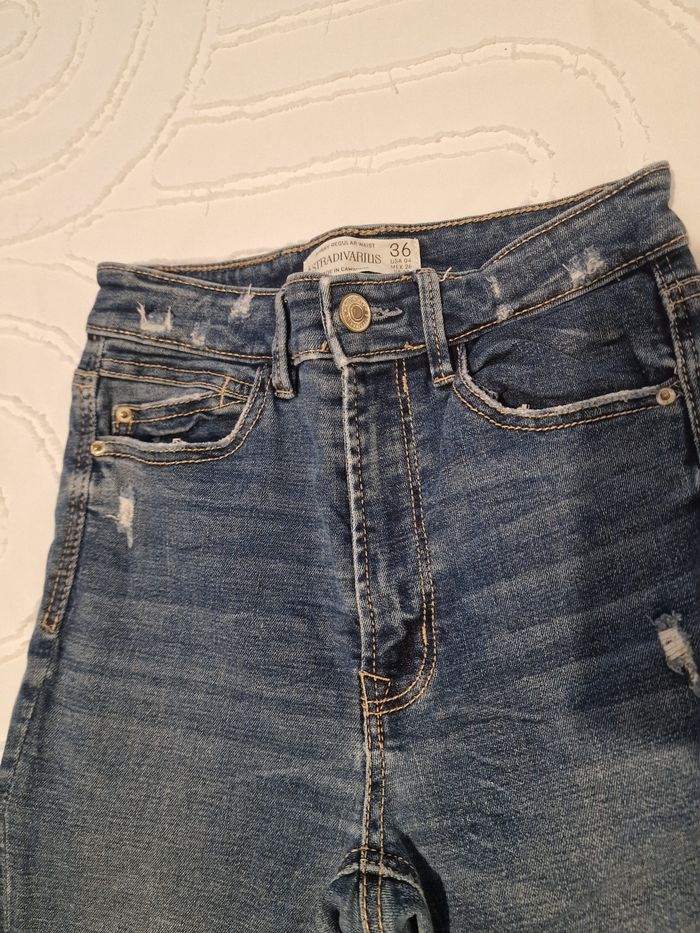 Jeans 36 taille haute Stradivarius - photo numéro 2