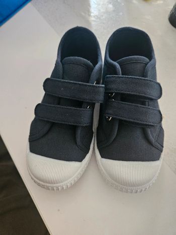 Chaussure en toile