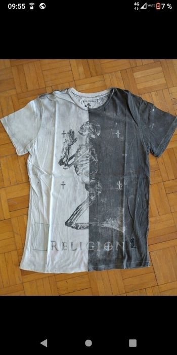 T-shirt Religion squelette gris blanc