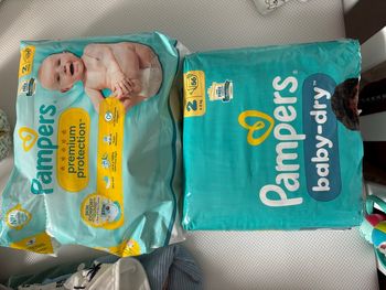 Couches Pampers