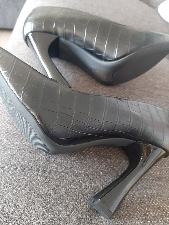 Chaussures a talon - photo numéro 3