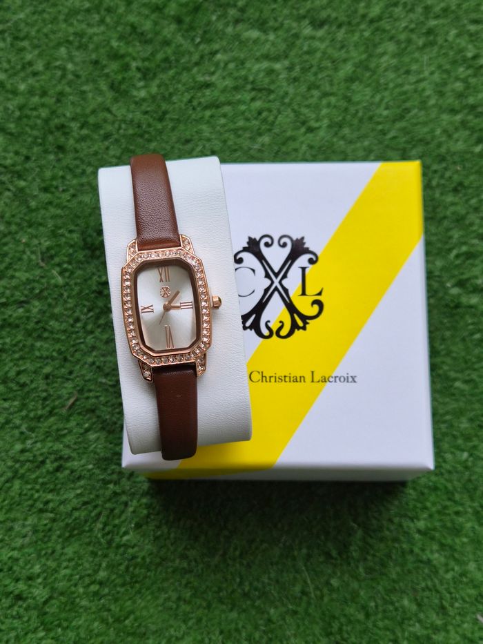 Montre femme Christian Lacroix neuve