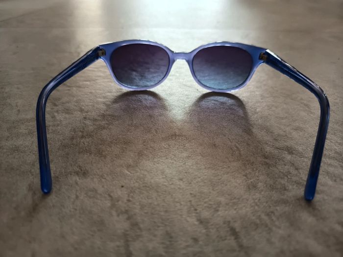 Paire de lunettes de soleil Reine des neiges - photo numéro 5