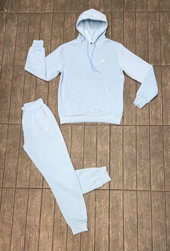 Ensemble Nike