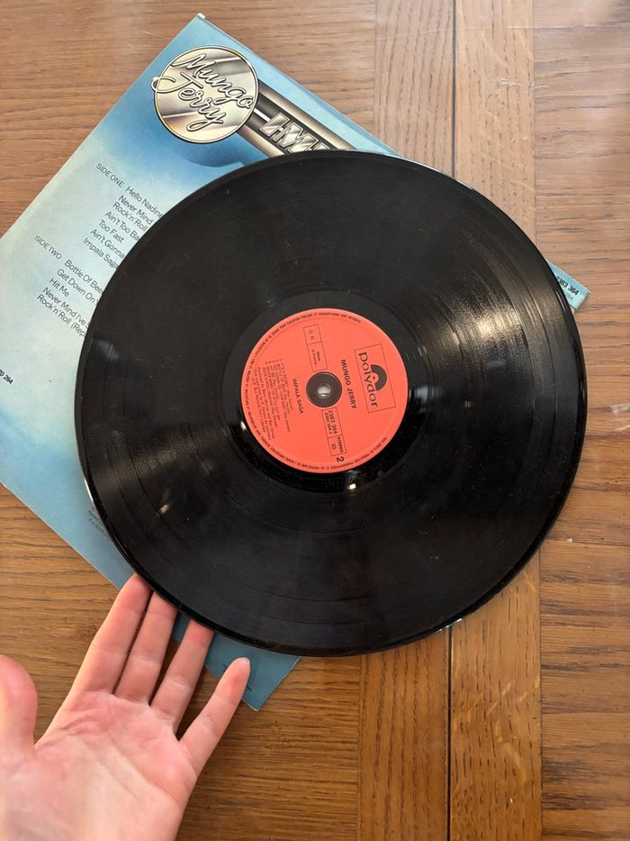 Impala saga/Hello Nadine / It’s a secret - photo numéro 3