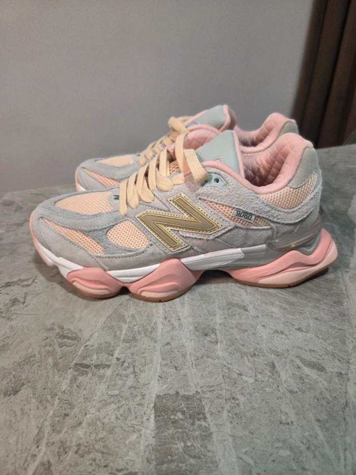 Baskets New Balance 9060 taille 40 - photo numéro 3