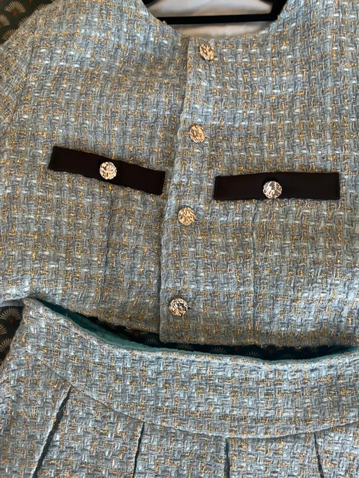 Superbe ensemble veste manches longues et Jupe à carreau élégant en tweed - photo numéro 4