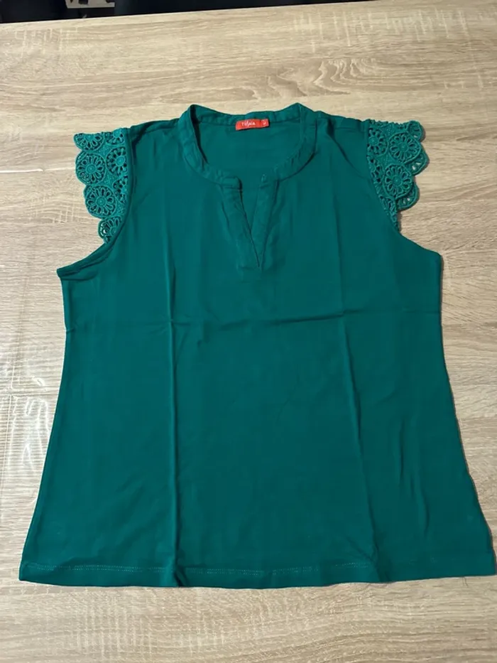 Teeshirt