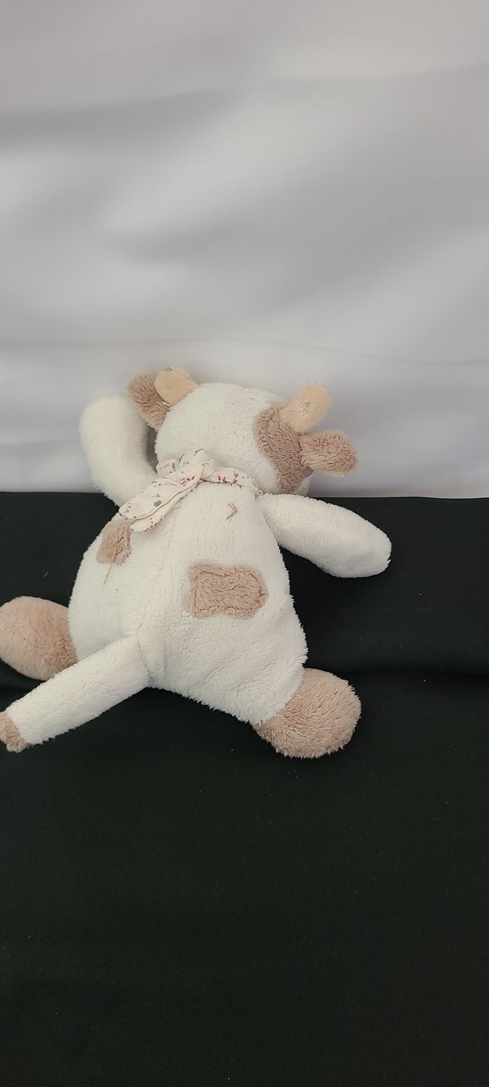 Mini Doudou vache daisy blanche tachetée JOLLYBABY 15 cm - photo numéro 3