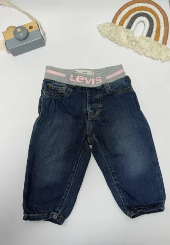 Jeans Levi's bébé fille taille 6 mois parfait état