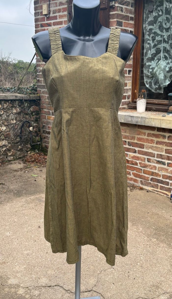 Robe chic vert olive – Taille 36