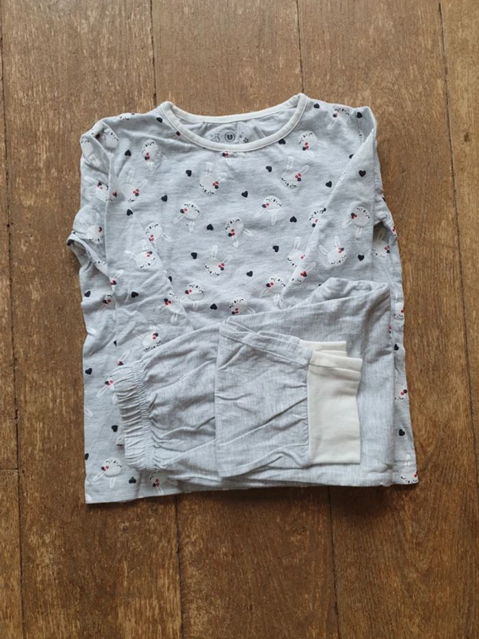 Pyjama demi saison avec motifs petits lapins