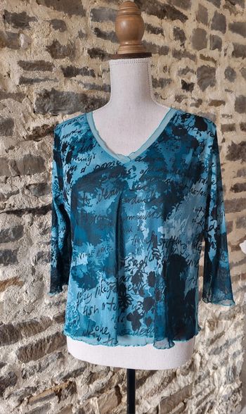 Blouse bleu turquoise à motifs écritures manches 3/4 Patrice Breal Taille 40