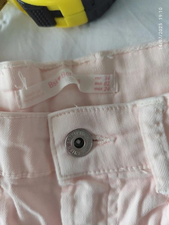 Pantalón pitillo de tiro alto rosa claro