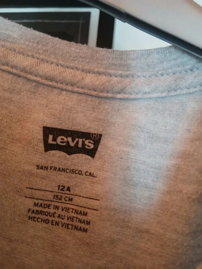 Haut levi's 12 ans 👧 - photo numéro 3