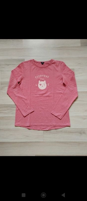 Tee-shirt manches longues couleur framboise