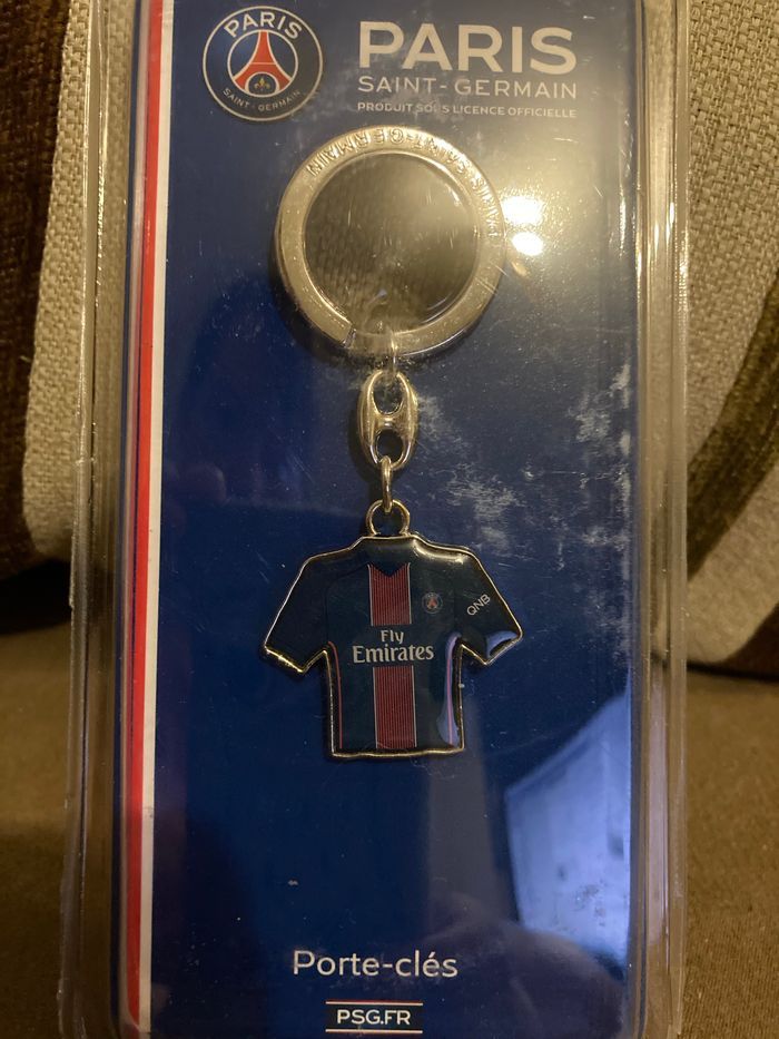 Porte clés PSG - photo numéro 2