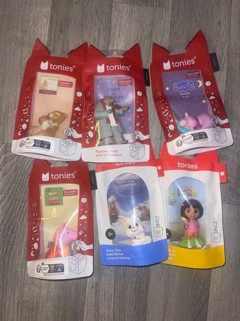 Lot figurines tonies