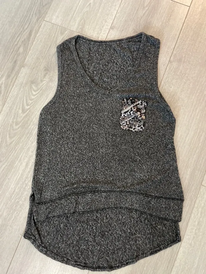 Pull femme sans manche gris