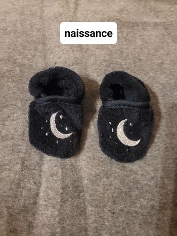 Chaussons naissances neufs