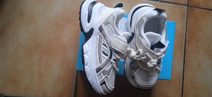 Basket fille neuf - photo numéro 2