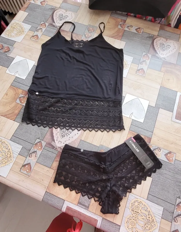 Ensemble shorty + caraco – T46/48