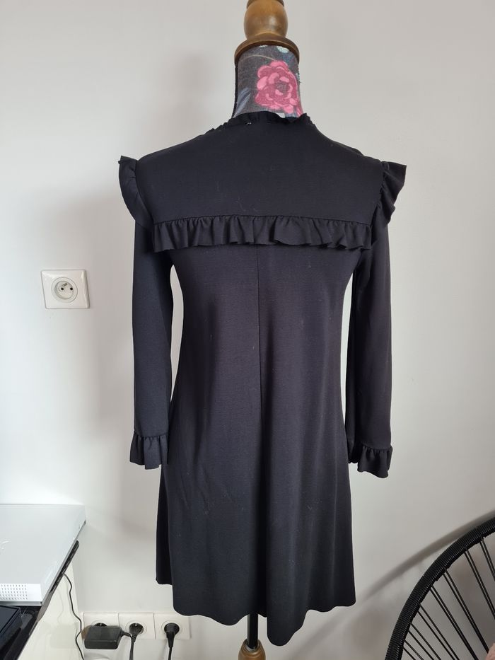 Jolie robe noire zara - photo numéro 3