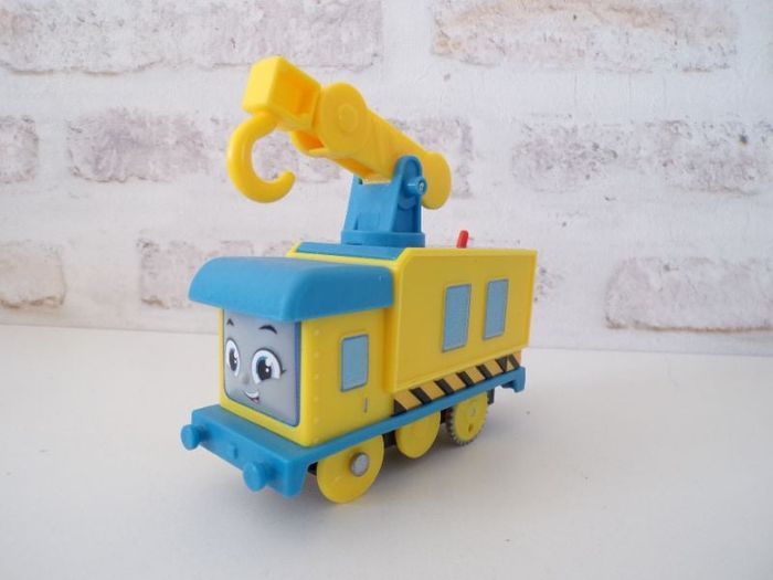 Train - Thomas et ses amis - Carly  (J7)