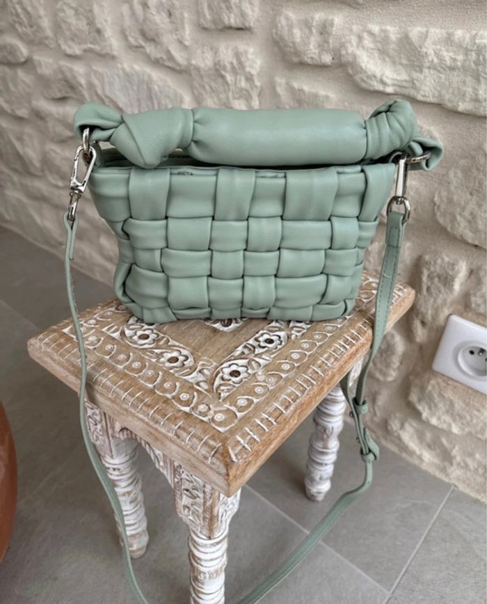 Sac bandoulière vert émeraude MANGO - 10 €