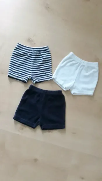 Lot de short molleton 3 mois