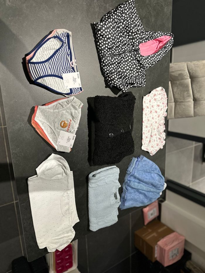 Lot fille 4 ans - photo numéro 3