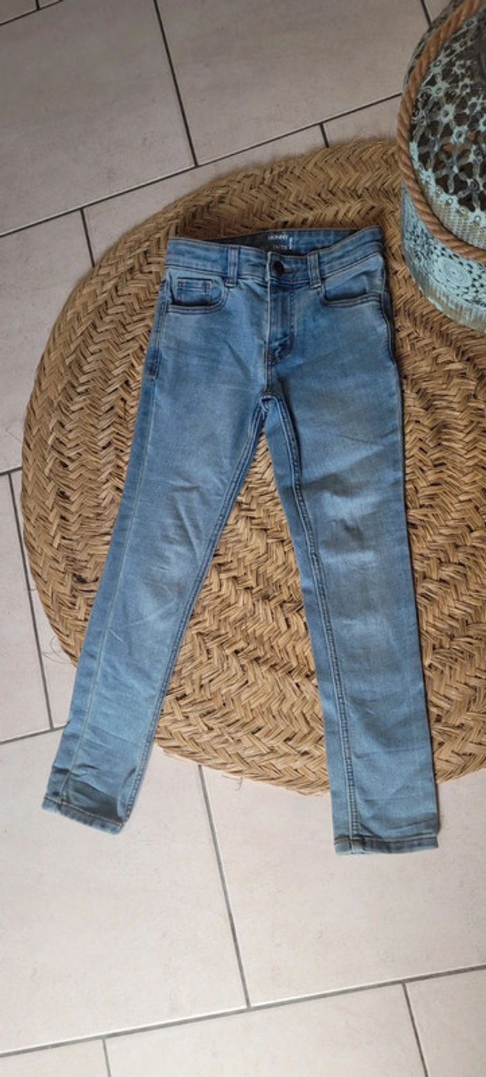 Joli jeans garçon Taille 7 ans Parfait état - photo numéro 2