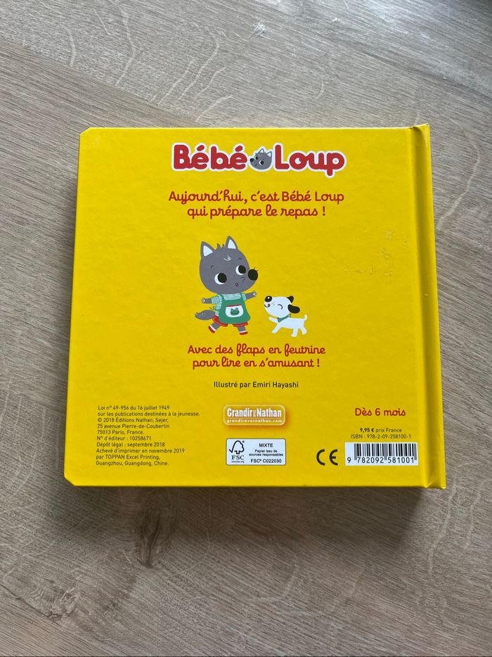 Livre bébé loup a table - photo numéro 2