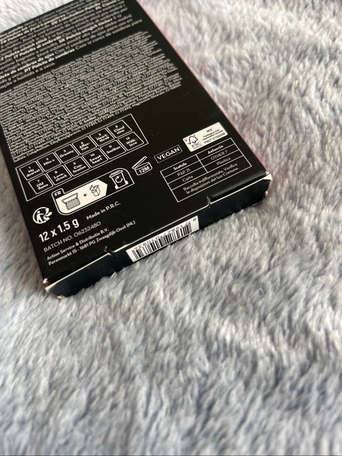 Palette d’ombres à paupières matt & mettalic max & more - photo numéro 4