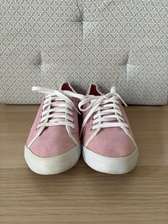 Paire de Baskets Tissu Rose "Le Coq Sportif" Taille 39 - photo numéro 2