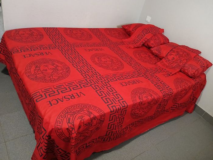 Drap de lit avec 4 taies d'oreiller - photo numéro 2