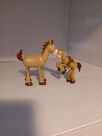 Pile poil 2 figurines
